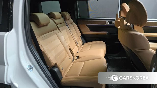 Hyundai Santa Fe (MX5) 2024 Белый из Кореи, фото 2