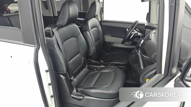 Kia The New Kia Ray EV 2023 Белый из Кореи, фото 2