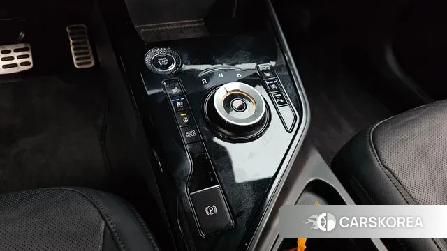 Kia Di Ol Nu Niro 2024 Белый из Кореи, фото 2