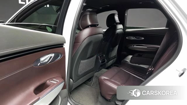 Genesis GV70 2021 Белый из Кореи, фото 2