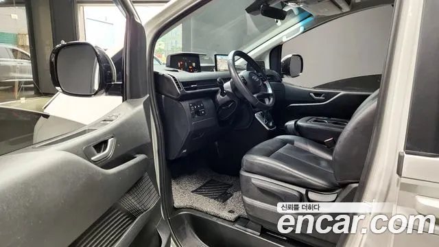 Hyundai Staria 2023 Белый из Кореи, фото 2