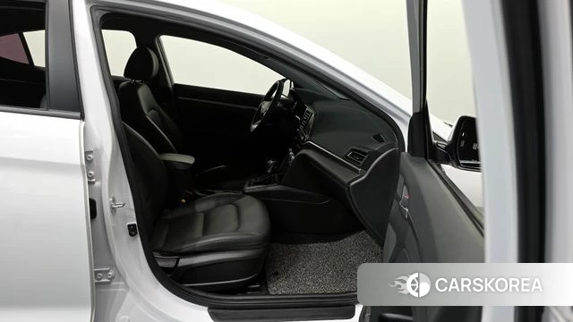 Hyundai The New Avante AD 2019 Белый из Кореи, фото 2