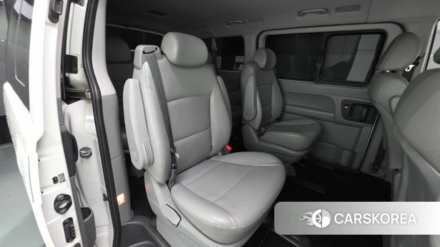 Hyundai The New Grand Starex 2019 Белый из Кореи, фото 2