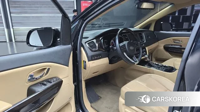 Kia The New Carnival 2018 Черный из Кореи, фото 2