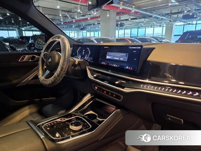 BMW X6 (G06) 2025 Белый из Кореи, фото 2