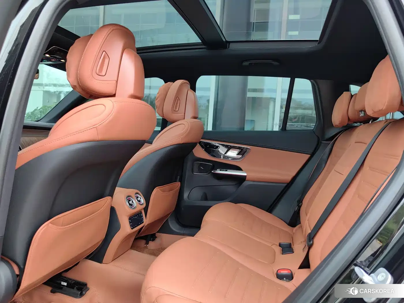 Mercedes-Benz GLC 2025 Черный из Китая, фото 2