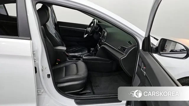 Hyundai The New Avante AD 2019 Белый из Кореи, фото 2