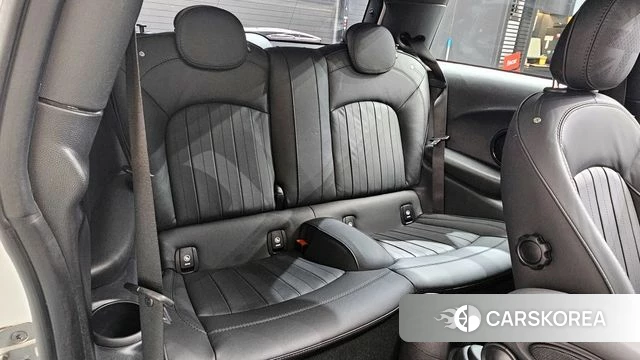 Mini Cooper S 2024 Белый двухцветный из Кореи, фото 2