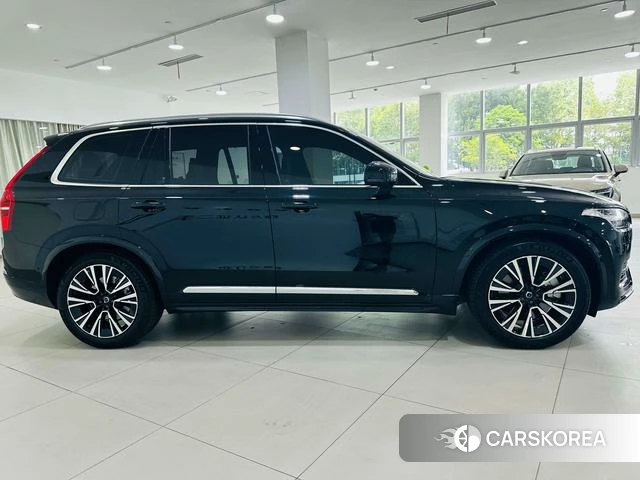 Volvo XC90 PHEV 2023 Черный из Китая, фото 2