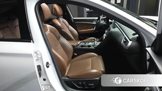Genesis G70 2018 Белый из Кореи, фото 2