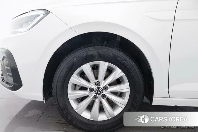 Volkswagen Lavida 2024 Белый из Китая, фото 2