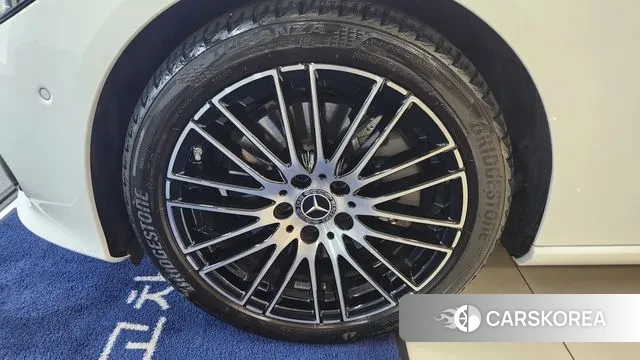 Mercedes-Benz C-Class W206 2024 Белый из Кореи, фото 2