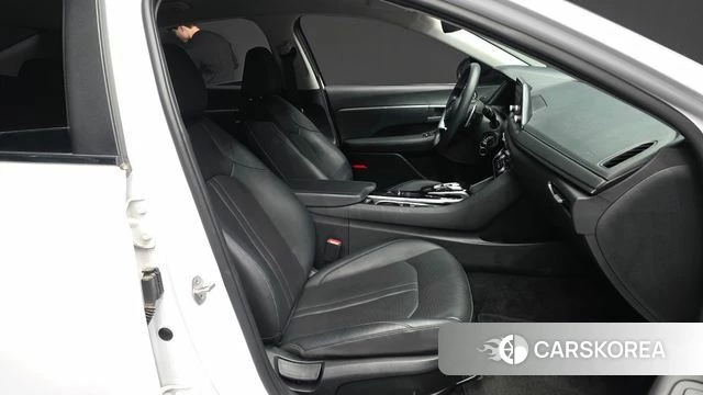 Hyundai Sonata (DN8) 2023 Белый из Кореи, фото 2