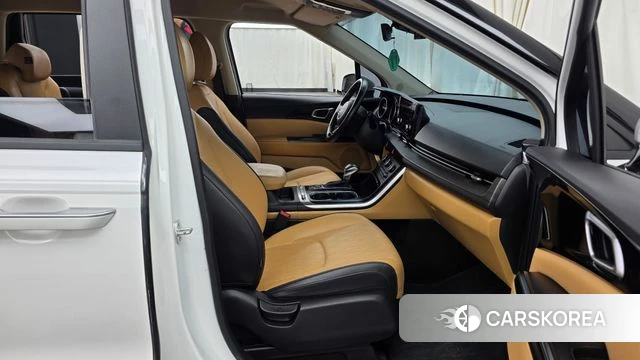 Kia Carnival 4th generation 2022 Белый из Кореи, фото 2