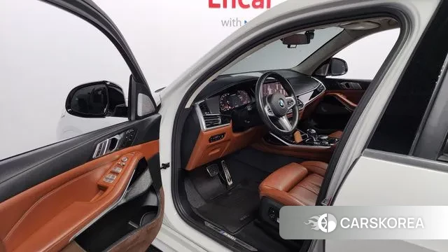 BMW X7 (G07) 2020 Белый из Кореи, фото 2