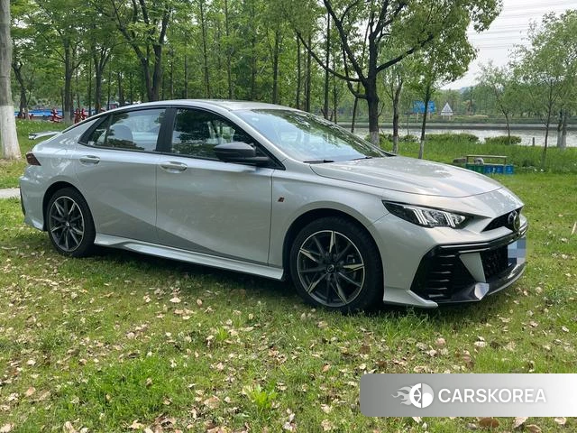 GAC Trumpchi Shadow Leopard 2025 Серебристо-серый из Китая, фото 2