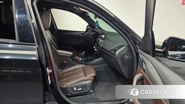 BMW X3 (G01) 2021 Черный из Кореи, фото 2