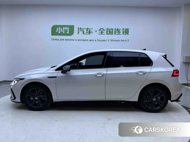 Volkswagen Golf 2023 Белый из Китая, фото 2