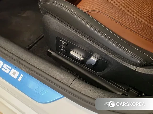 BMW 8 Series (G15) 2024 Белый из Кореи, фото 2