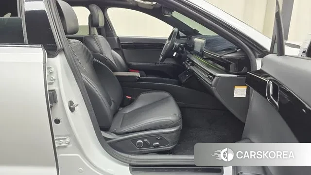 Hyundai Grandeur Hybrid (GN7) 2023 Белый из Кореи, фото 2