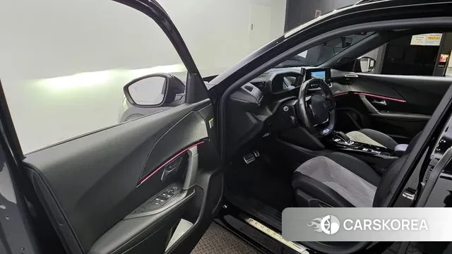 Peugeot e-2008 second generation 2020 Черный из Кореи, фото 2