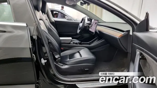 Tesla Model 3 2020 Черный из Кореи, фото 2