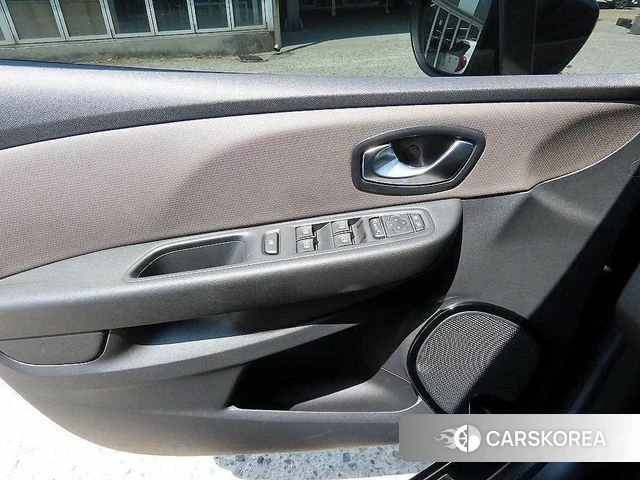 Renault Korea (Samsung) Clio 2018 Серый из Кореи, фото 2