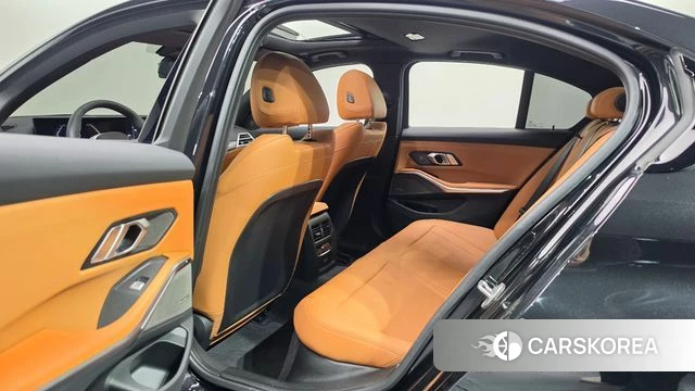 BMW 3 Series (G20) 2025 Черный из Кореи, фото 2
