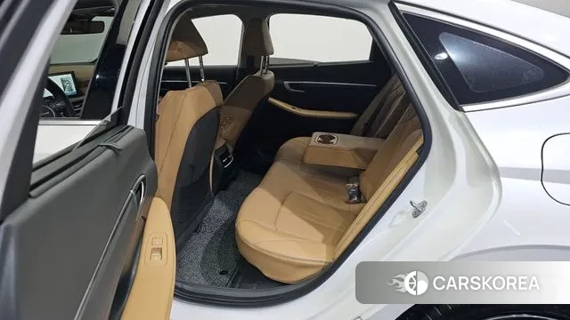 Hyundai Sonata D Edge Hybrid (DN8) 2025 Белый из Кореи, фото 2