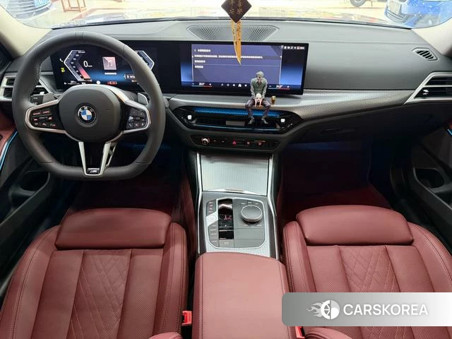 BMW 3 series 2025 Черный из Китая, фото 2