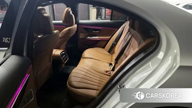 Mercedes-Benz E-Class W214 2024 Белый из Кореи, фото 2