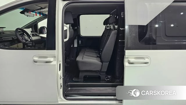 Hyundai Staria 2022 Белый из Кореи, фото 2