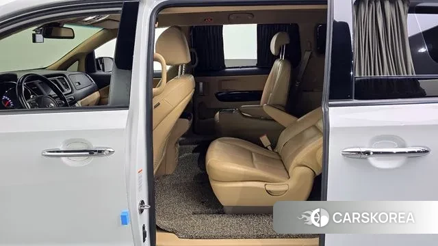 Kia The New Carnival 2018 Белый из Кореи, фото 2