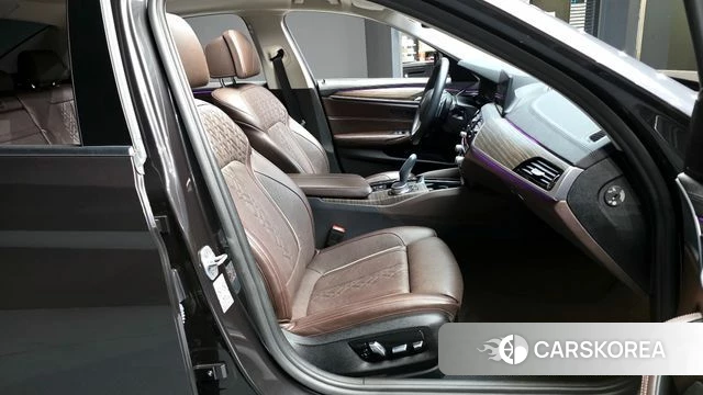 BMW 5 Series (G30) 2019 Серый из Кореи, фото 2