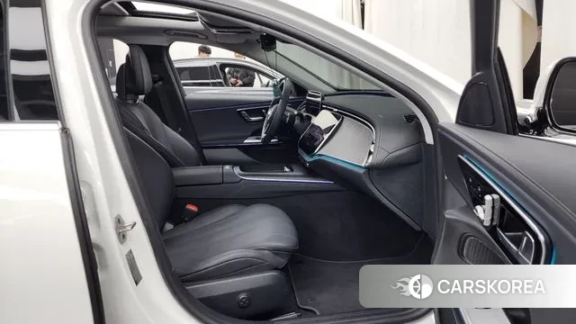 Mercedes-Benz E-Class W214 2024 Белый из Кореи, фото 2