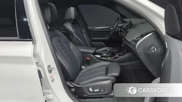 BMW X3 (G01) 2023 Белый из Кореи, фото 2