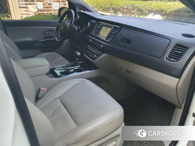 Kia The New Carnival 2019 Белый из Кореи, фото 2