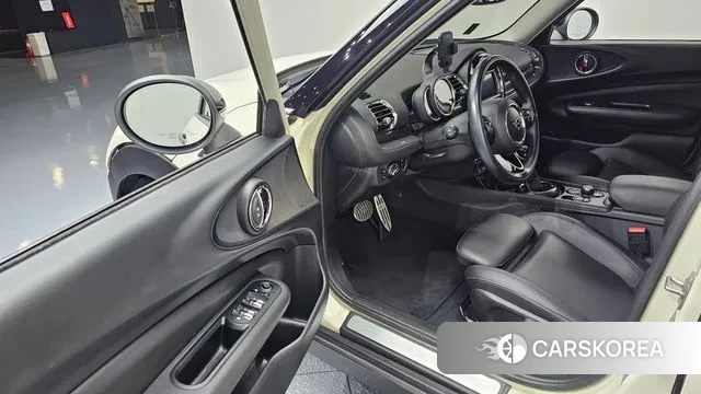 Mini Cooper Clubman 2019 Жемчужный цвет из Кореи, фото 2