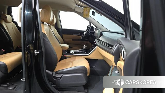 Kia Carnival 4th generation 2021 Черный из Кореи, фото 2