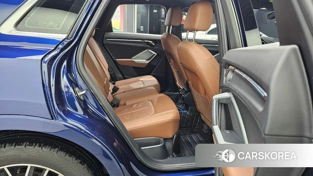 Audi Q3 (F3) 2023 Синий из Кореи, фото 2