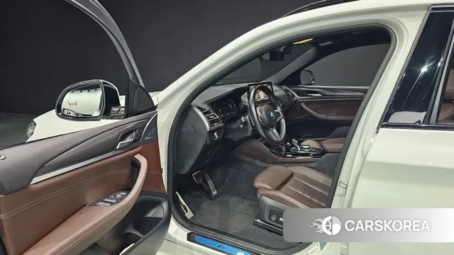 BMW X4 (G02) 2023 Белый из Кореи, фото 2