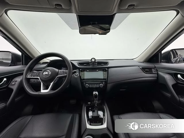 Nissan Qijun 2025 Черный из Китая, фото 2