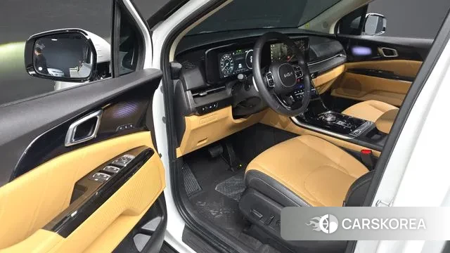 Kia Carnival 4th generation 2023 Белый из Кореи, фото 2