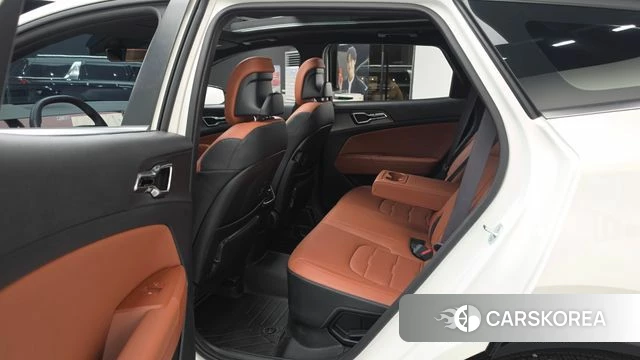 Kia The New Sportage 5th Generation Hybrid 2025 Белый из Кореи, фото 2