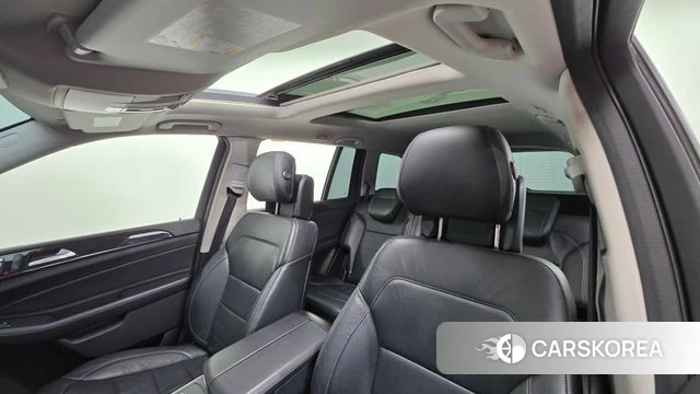 Mercedes-Benz GLS - Class X166 2018 Белый из Кореи, фото 2