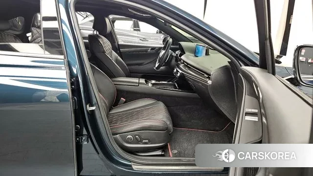 Genesis G80 (RG3) 2021 Темно-зеленый из Кореи, фото 2