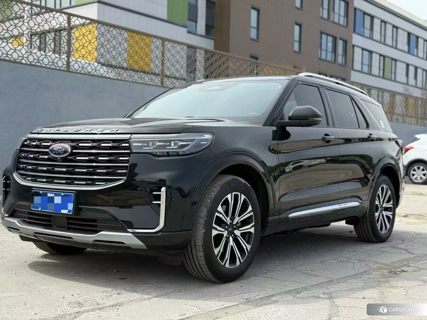 Ford Explorer 2024 Черный из Китая, фото 2