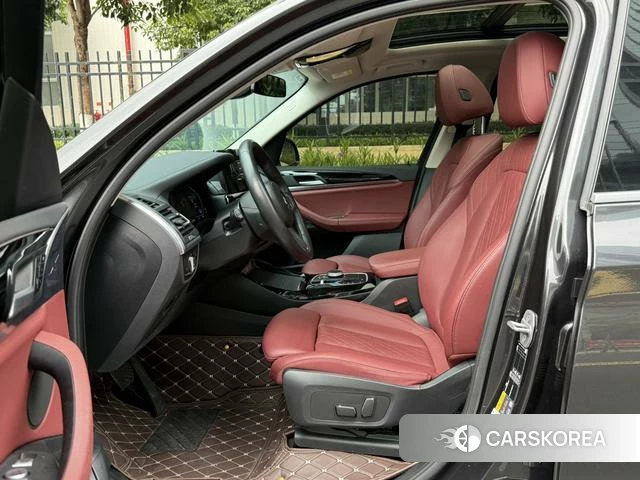 BMW iX3 2024 Черный из Китая, фото 2