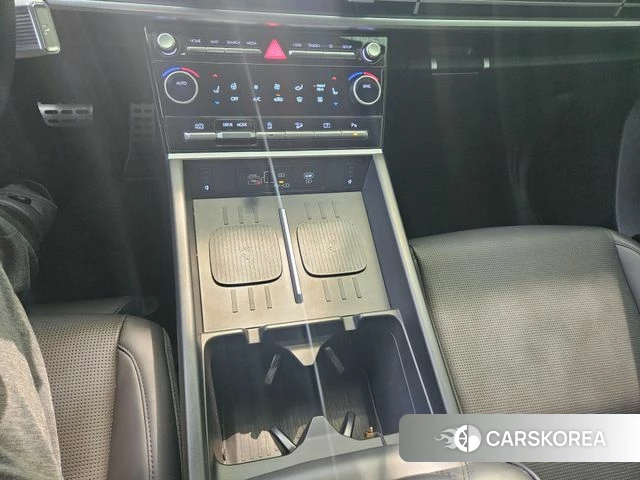 Hyundai Santa Fe (MX5) 2023 Белый из Кореи, фото 2