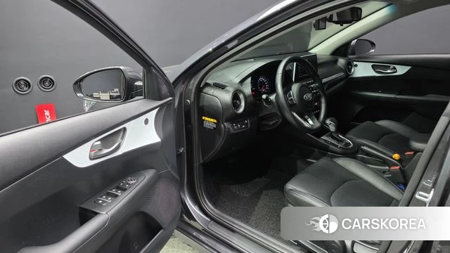 Kia Come New K3 2021 Серый из Кореи, фото 2